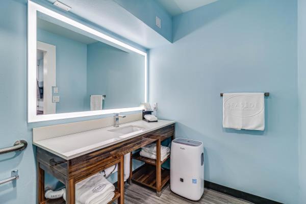 Seaside Boutique Hotel, Waves At Your Doorstep 阿兰瑟斯港 外观 照片